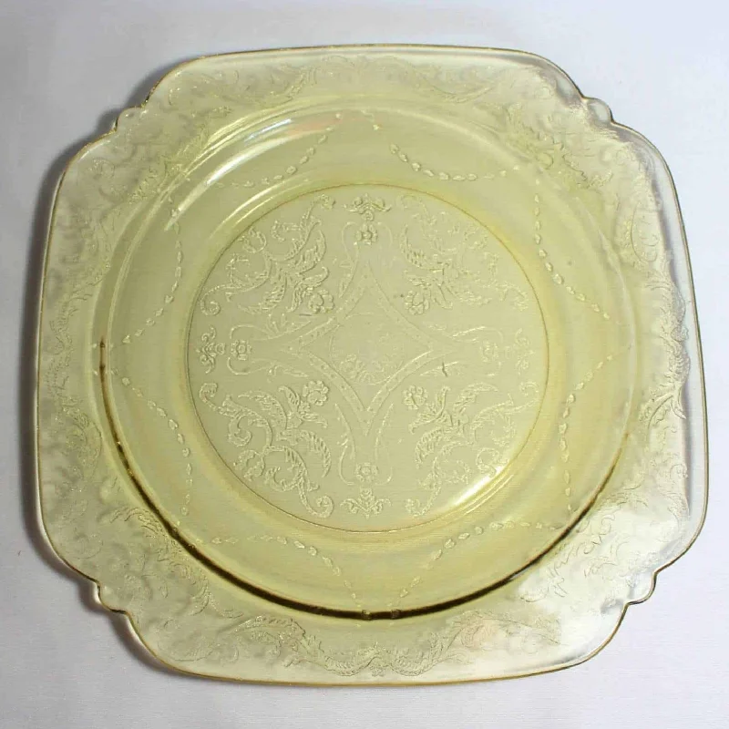 classic dinner plates with simple elegance-Luncheon Plate, Indiana Glass, Recollection (Federal Glass-Madrid), Depression Glass, Vintage