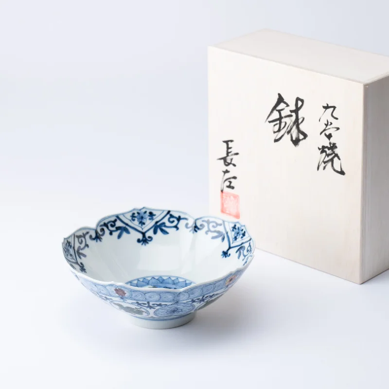 luxury dinner plates for upscale restaurant settings-Myousen Toubou Auspicious Pattern Sakura-Shaped Kutani Bowl 6.7 in