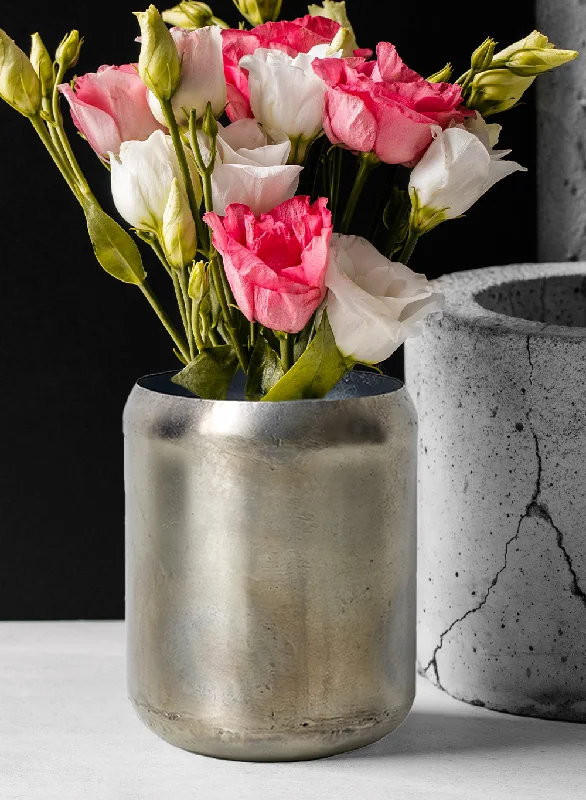 Simple crystal vases for modern wedding displays -5.75" Modern Iron Cylinder Vase