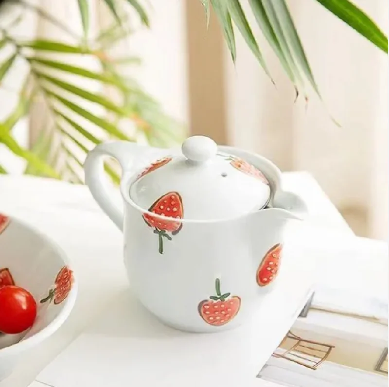 custom mugs for promotional giveaways-Arita Ware Ichin Tea Collection - Strawberry